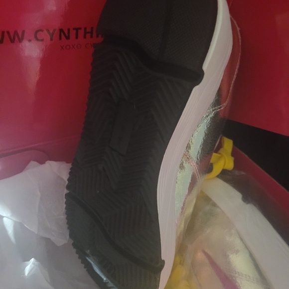 Cynthia Richard Sneakers - Picture 5 of 9